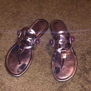 Tory Burch Rosa Metallic Sandals Size US 7.5